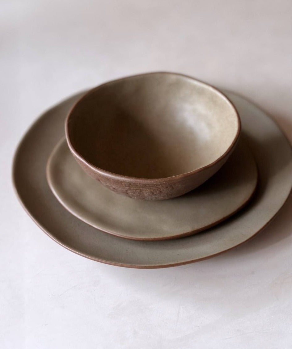 Rawstic Dinnerware Set (Set of 3)