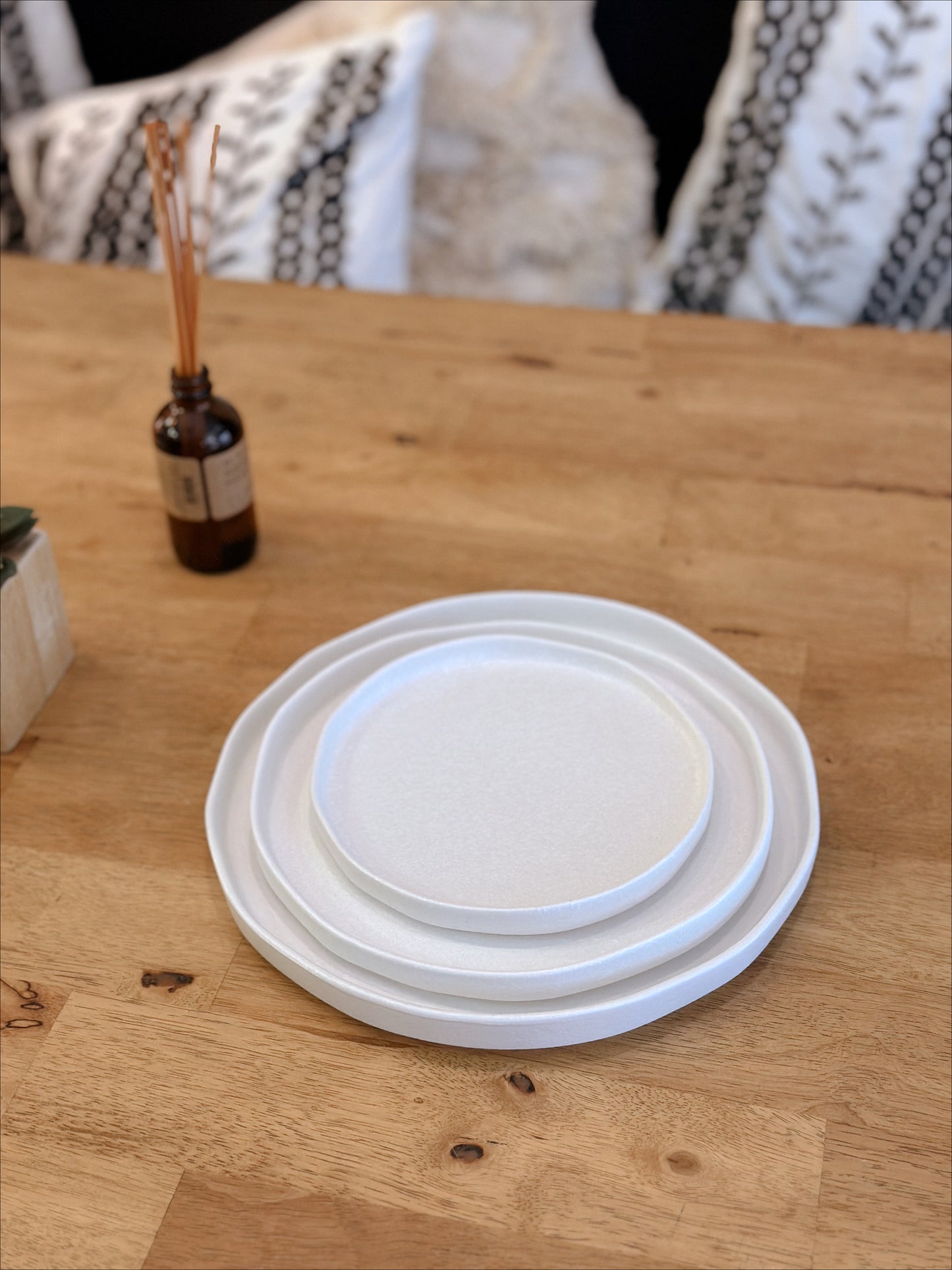 Petit Waves Plates Bundle Set (Set of 3)