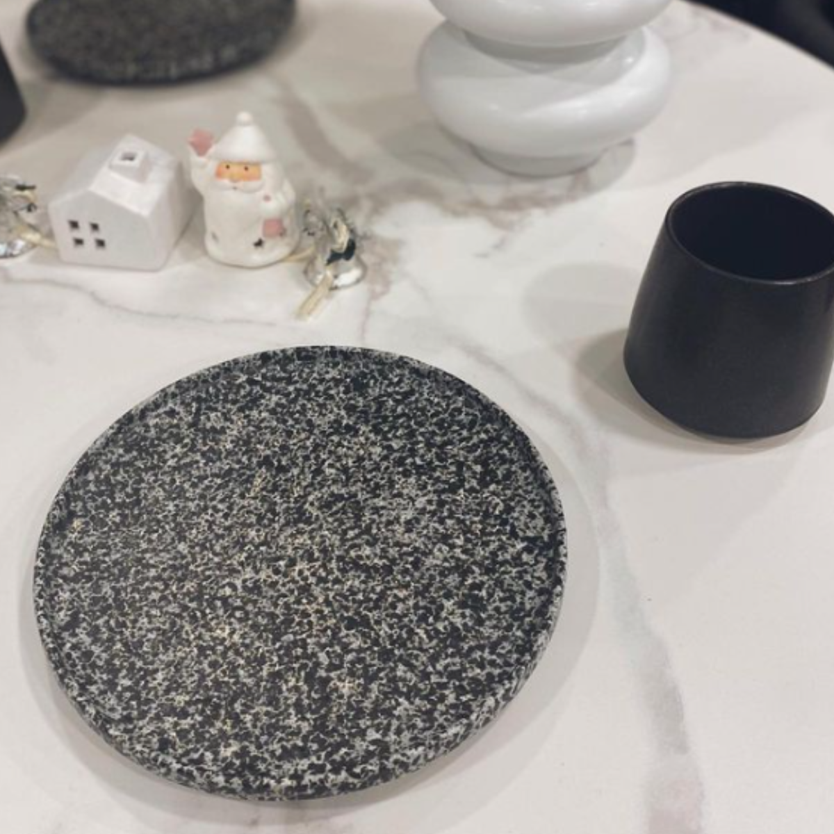 Dapple Speckle 8.3" Plate (Stone Grey)